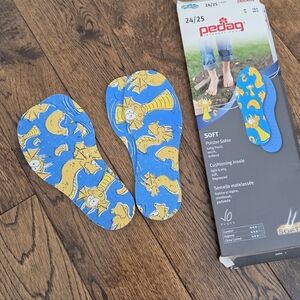 pedag Blue & Yellow Cartoon Dragon Insoles NEW kids Size 8/9